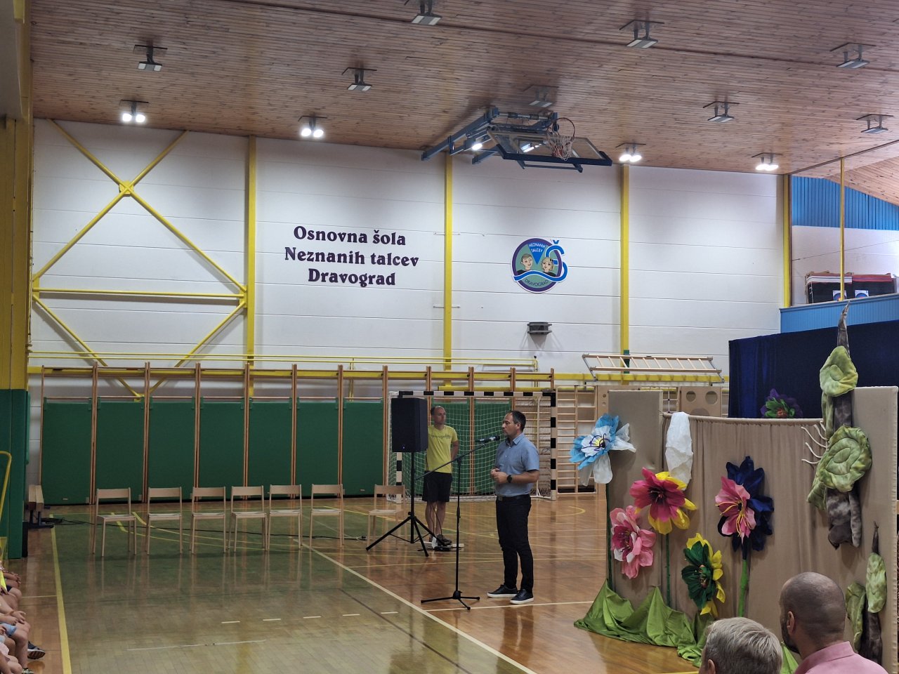 Župan Občine Dravograd Anton Preksavec na sprejemu prvošolcev v osnovni šoli Neznanih talcev Dravograd